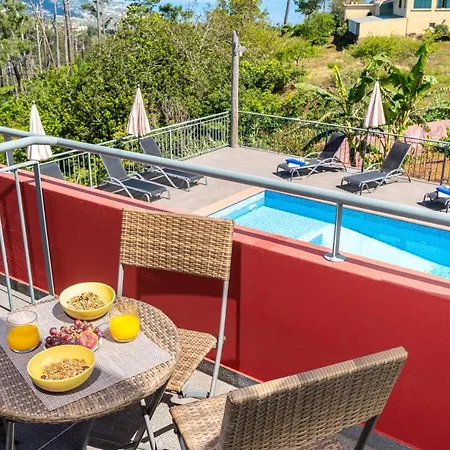 Modern In Prazeres With Shared Pool 150 M² Апартаменты