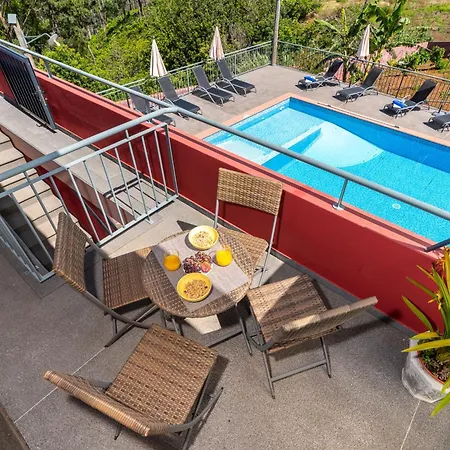 Appartement Modern In Prazeres With Shared Pool, 150 M²